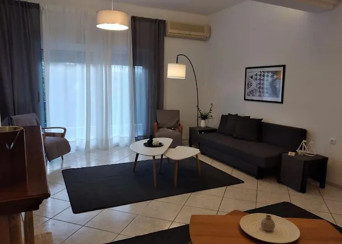 F2 Luxury Apartment *